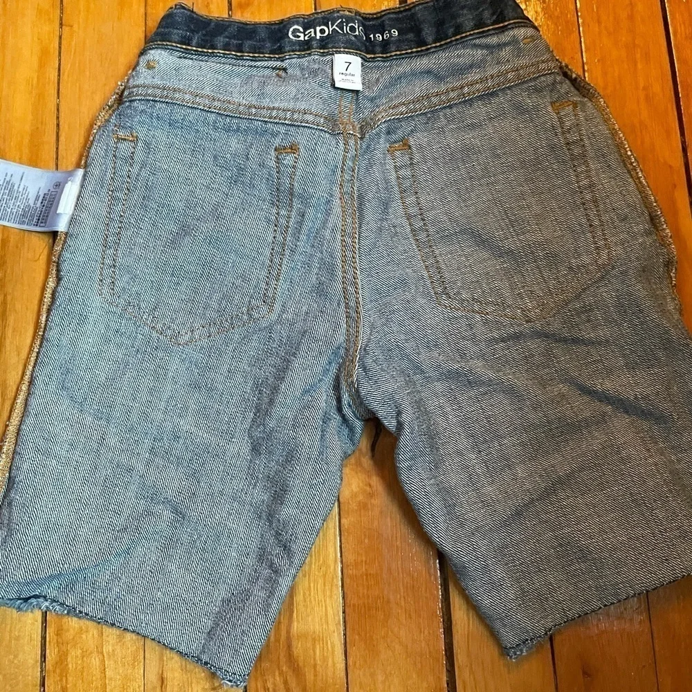 Euc Gap kids short jeans for boy size 7